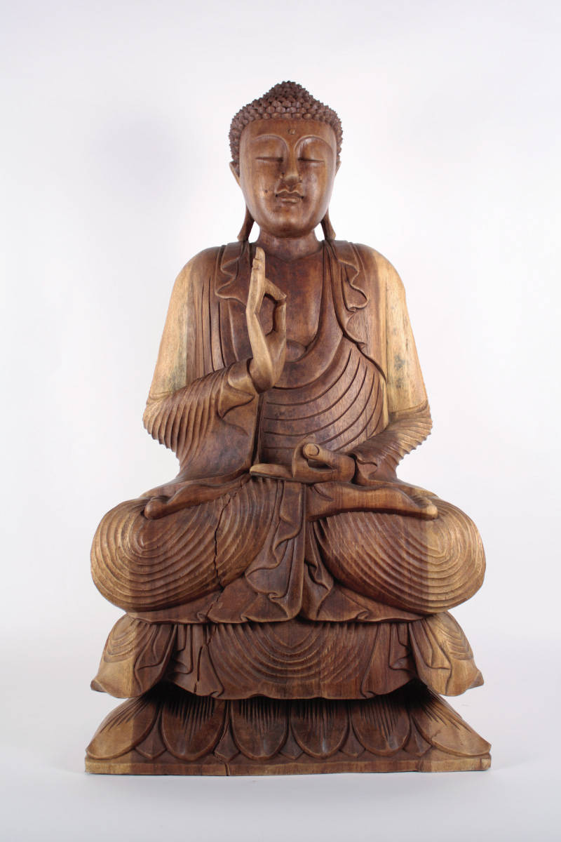 šoška-buddhu-velký-dřevěný-sedící