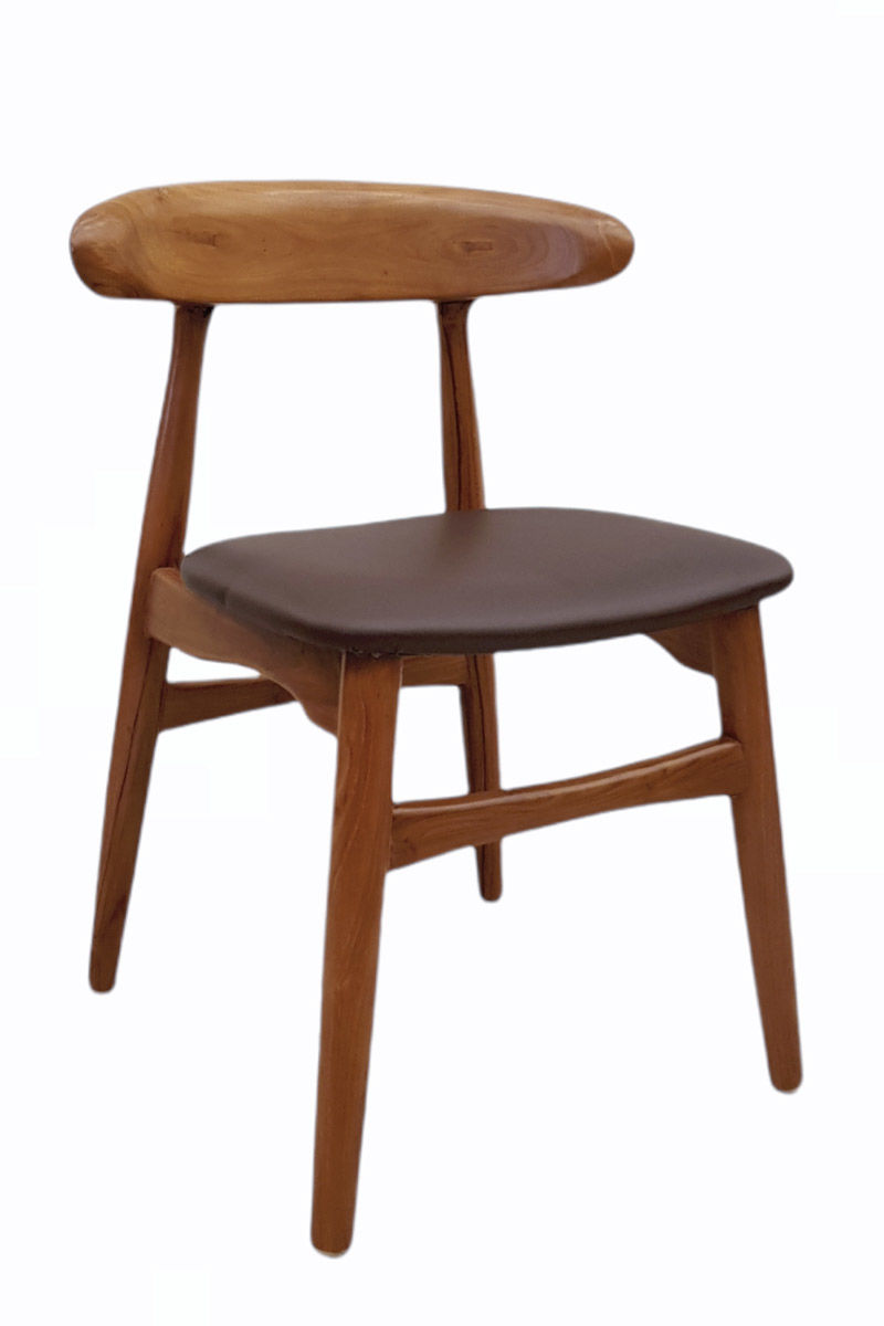 Drevená-stolička-s-koženým-sedákom.jpg